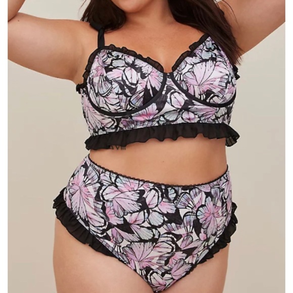 ๐ Satin Ruffle High Rise Thong Panty Set 3 3X 22 24 NWT Torrid New! - Picture 10 of 10